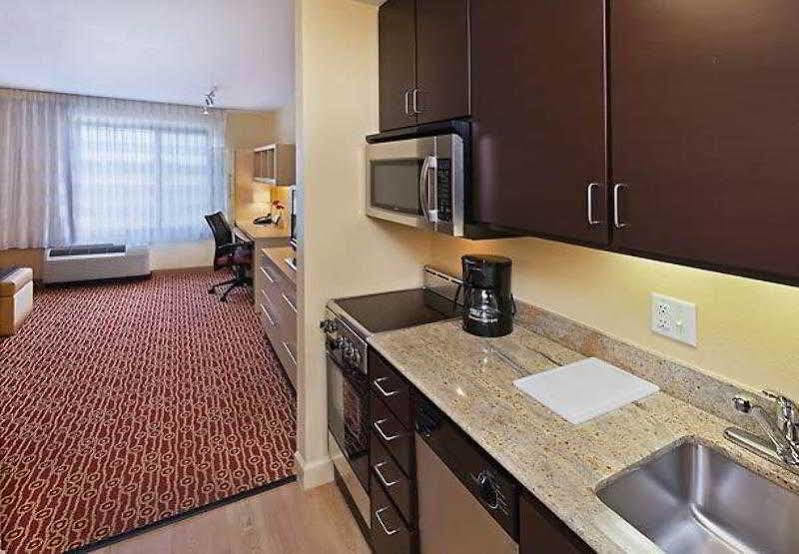 Towneplace Suites By Marriott Tulsa Broken Arrow Exterior foto